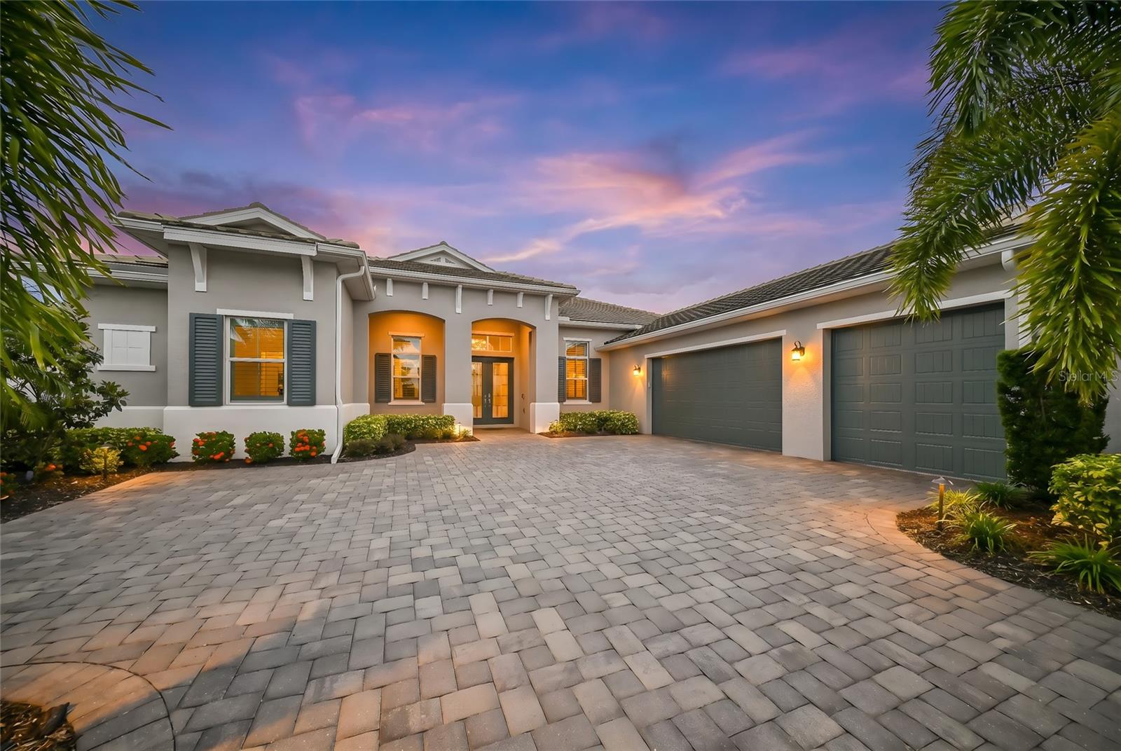 8310 Redonda Loop, FL