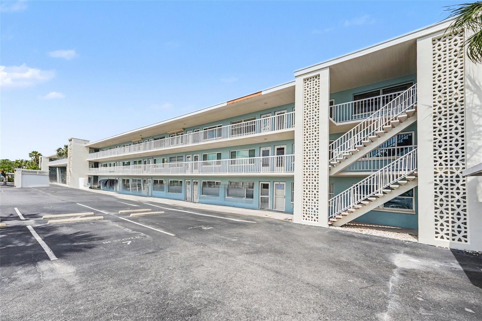 6161 Gulf Winds Dr #153, FL
