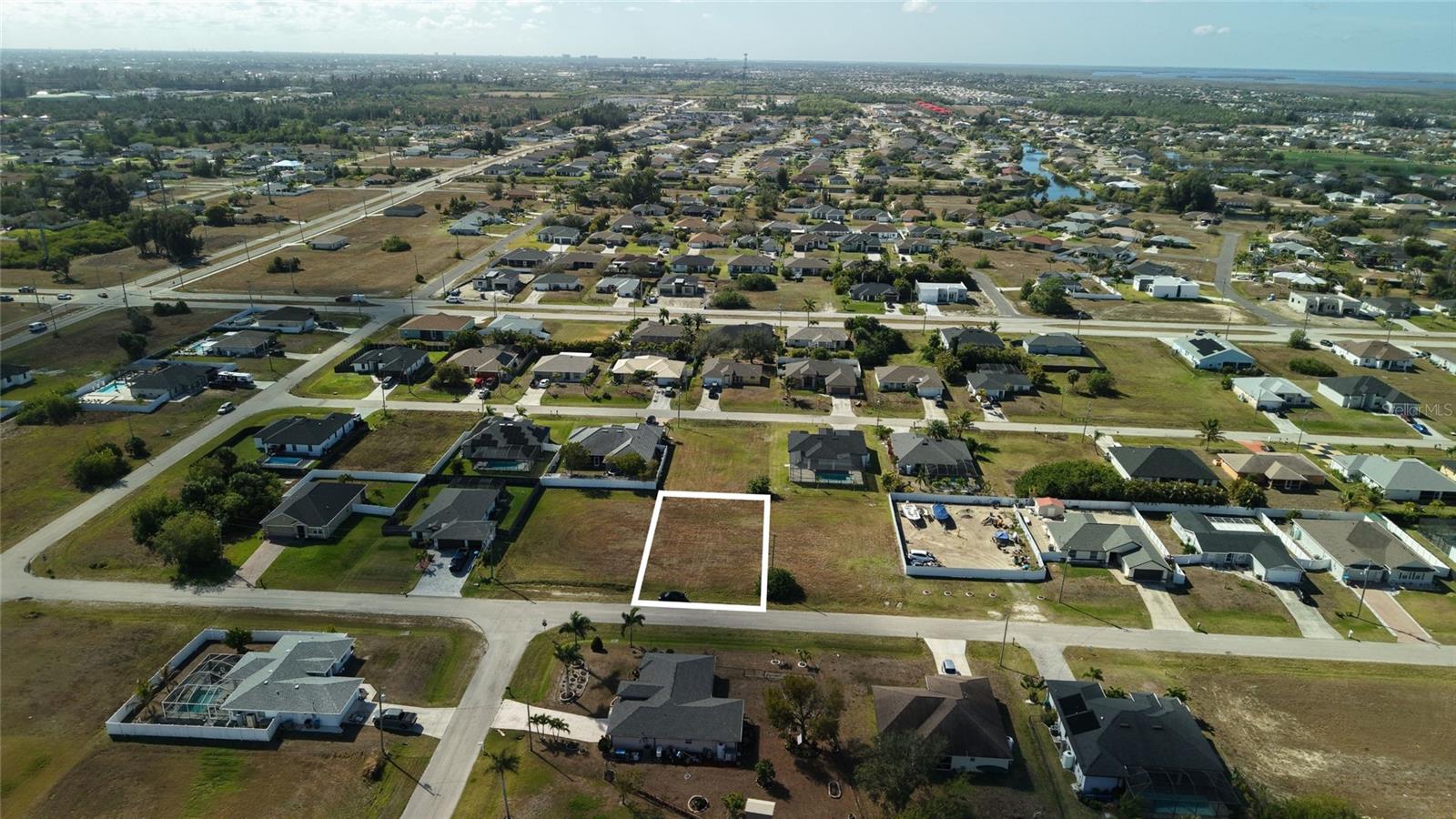 2502 Nw 1st St, FL