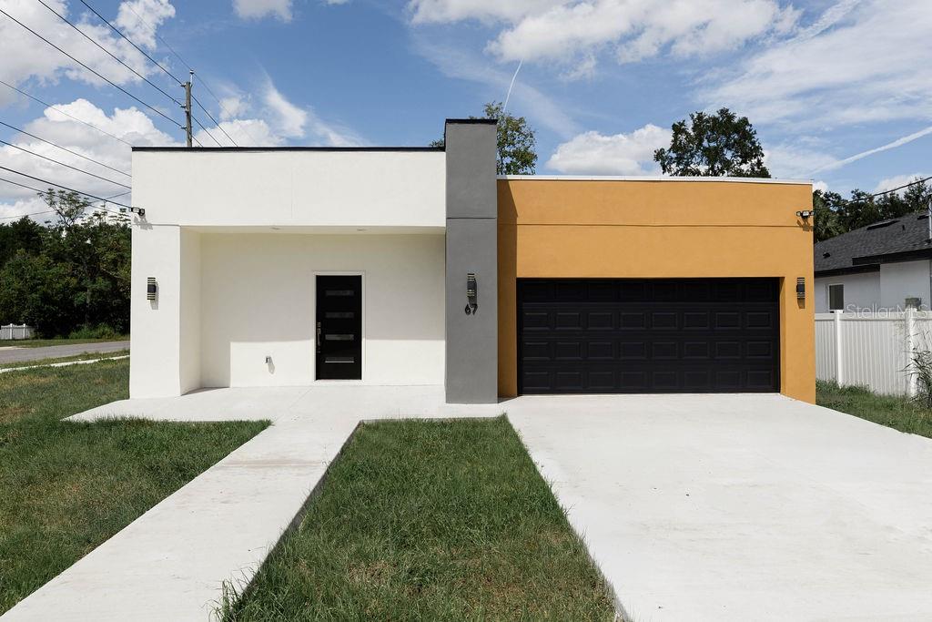 67 W 10th St, FL