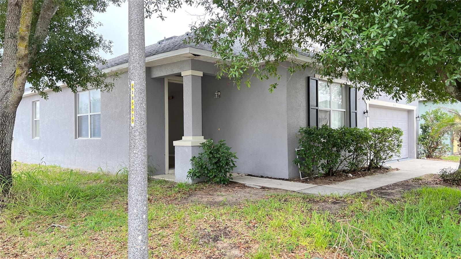 318 Sand Ridge Drive, FL