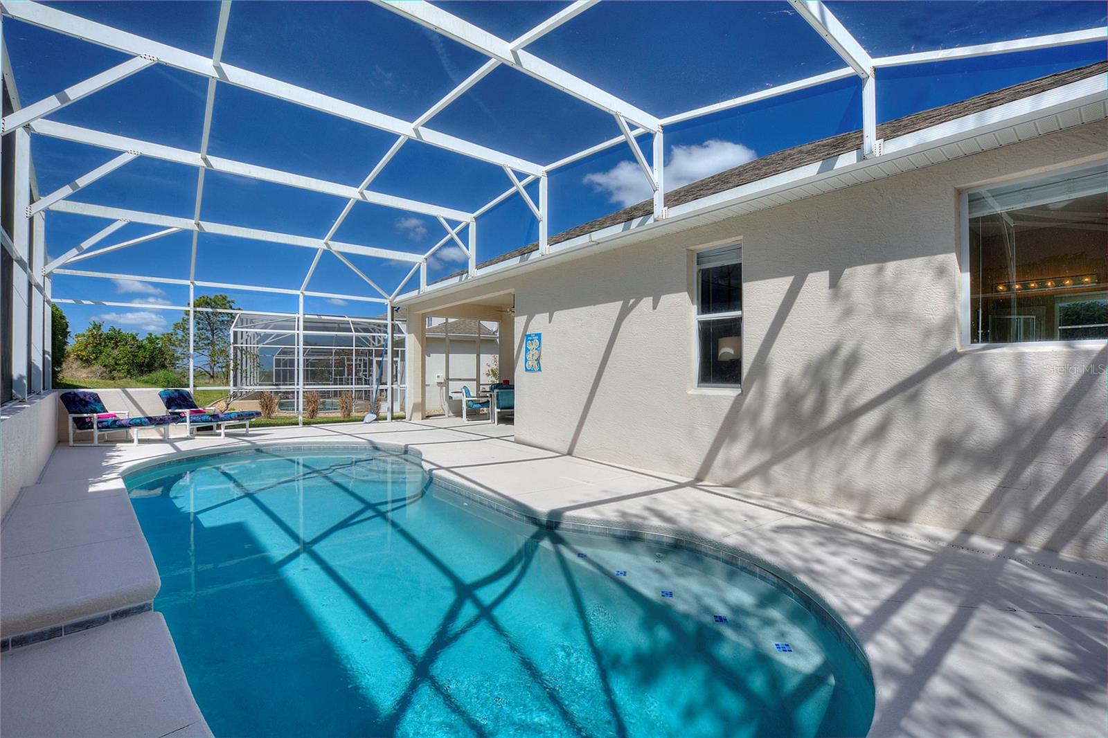 556 Bonville Drive, FL