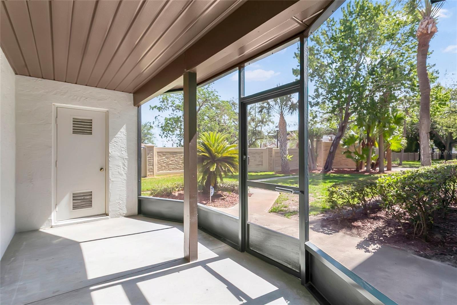 11 Windtree Lane, FL