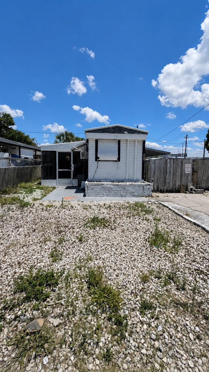 1810 Holiday Dr, FL