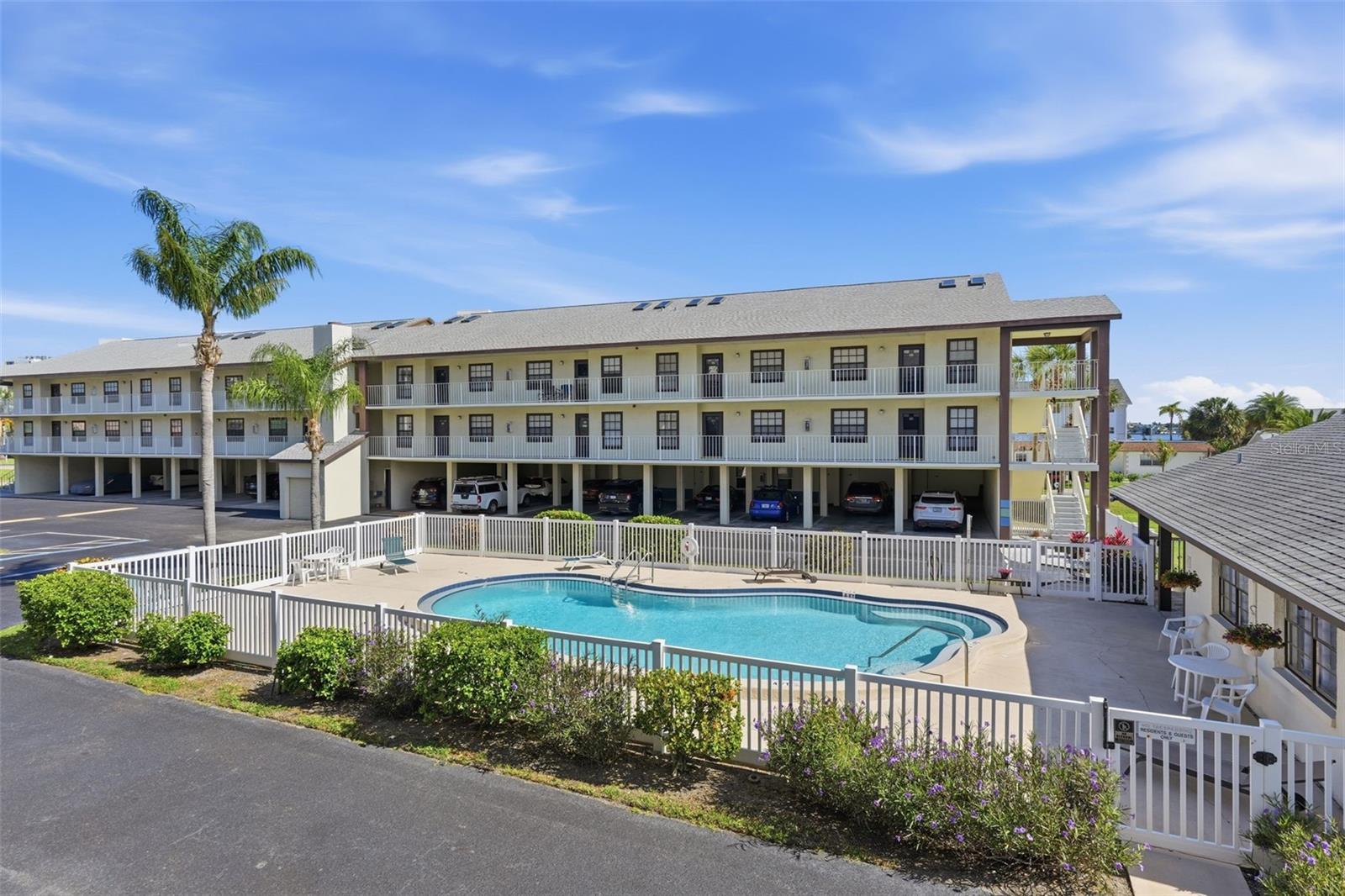 340 Causeway Boulevard, FL