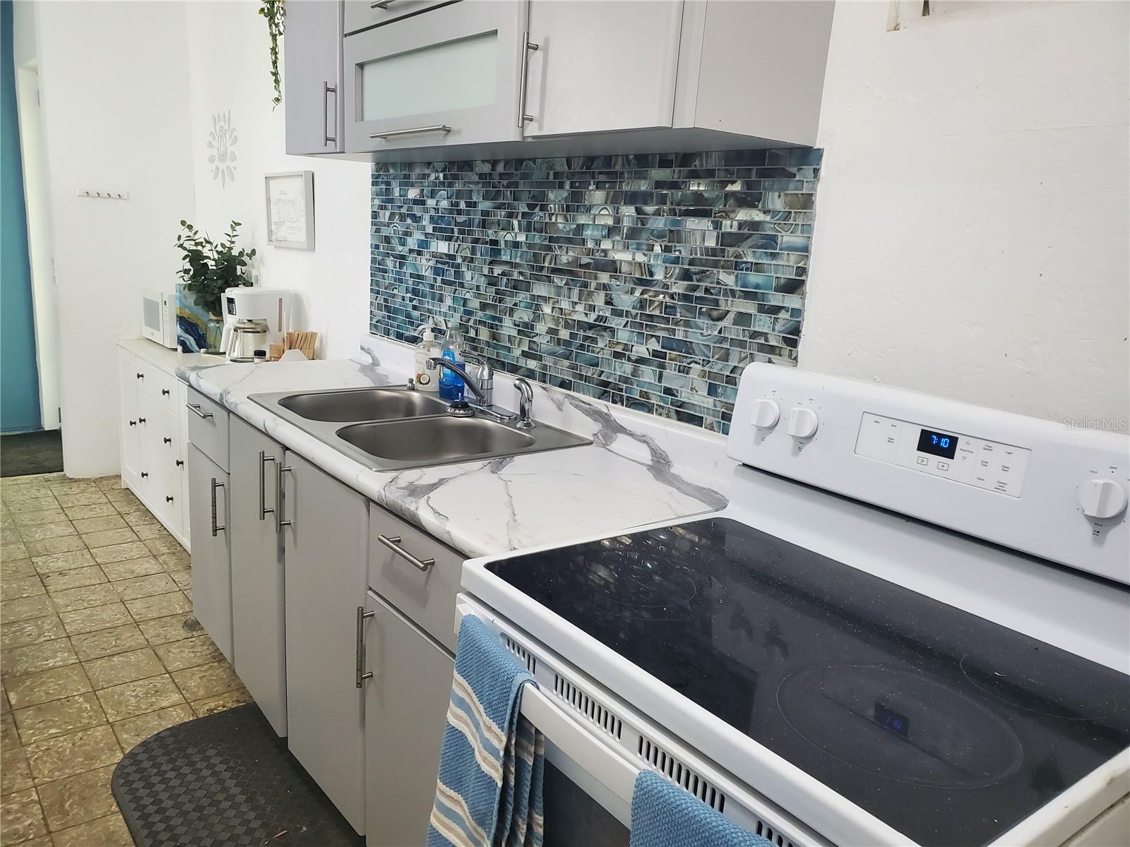 10 Calle Covalle Gandia Street, PR