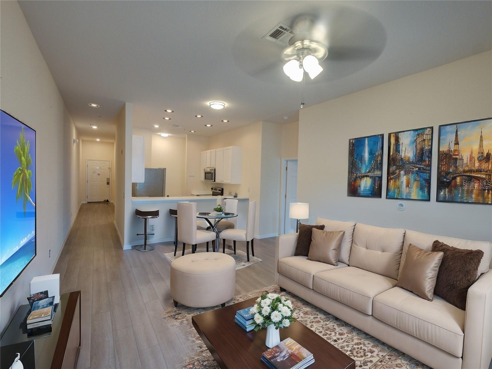709 Lucaya Loop, FL