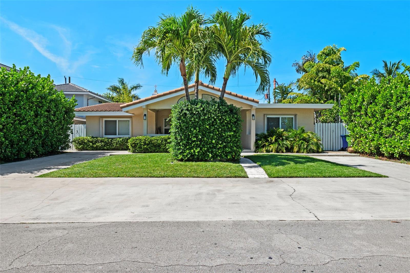 245 Avalon Ave, FL