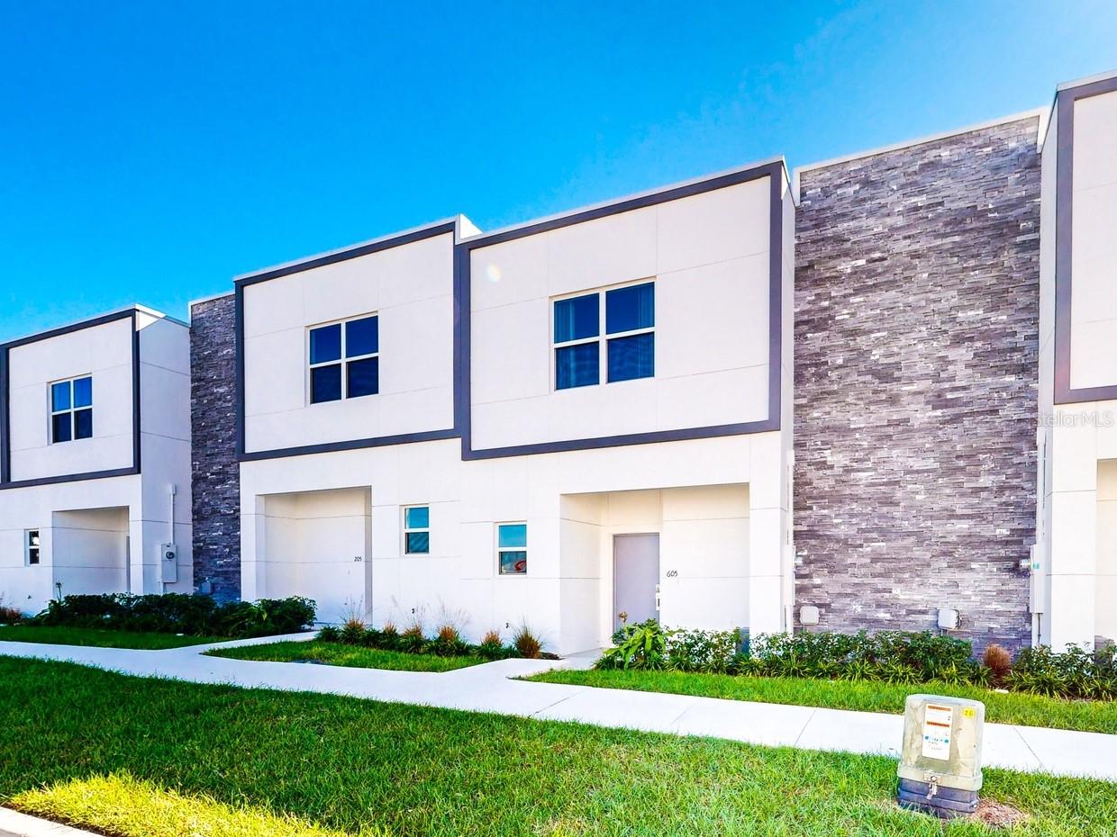 605 Trikomo Drive, FL