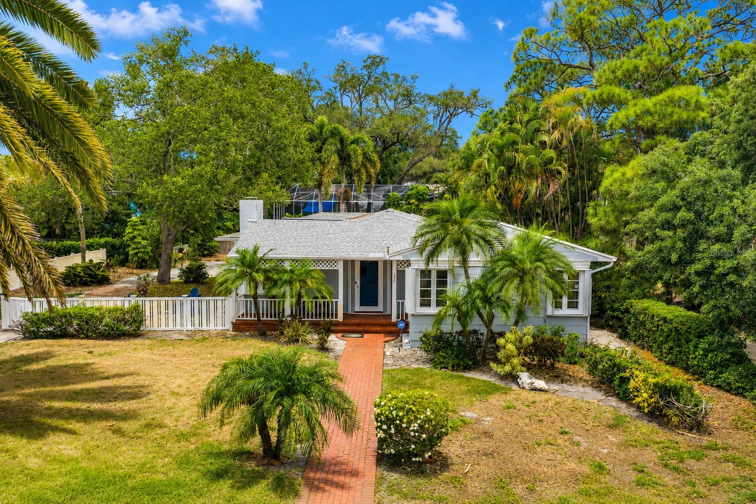 220 Lyndhurst Street, FL