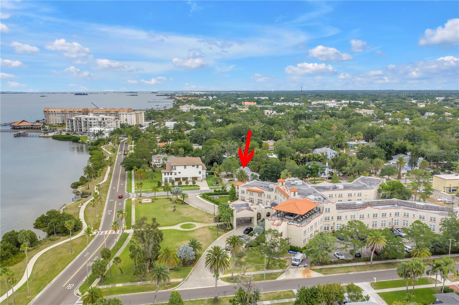 220 Lyndhurst Street, FL