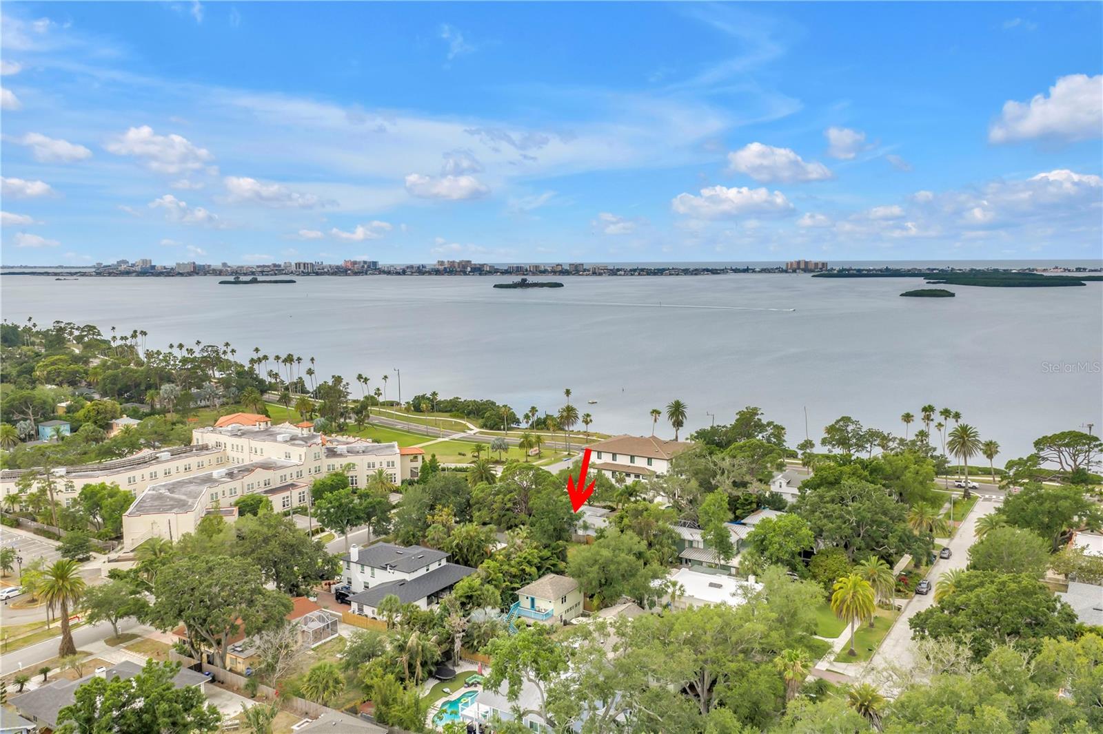 220 Lyndhurst Street, FL