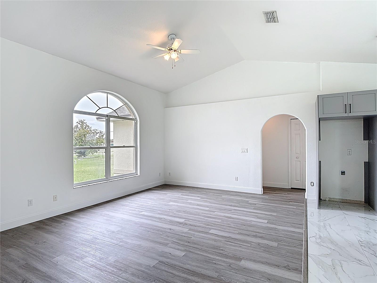 5233 Lake Lizzie Drive, FL