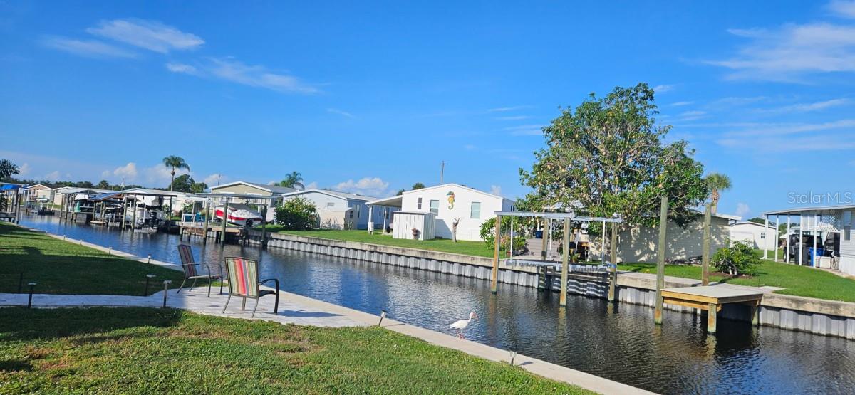 122 Saint Annes Circle, FL