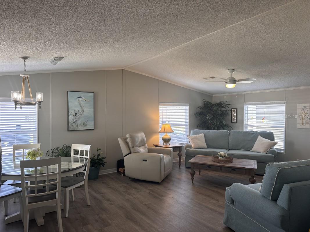 122 Saint Annes Circle, FL