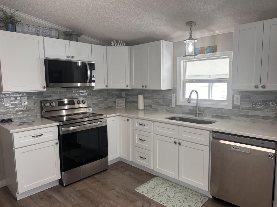 122 Saint Annes Circle, FL
