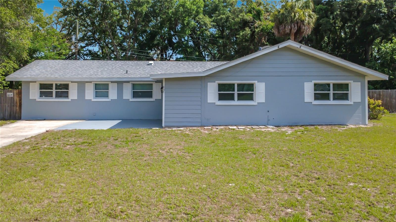 807 Cherokee Cir, FL