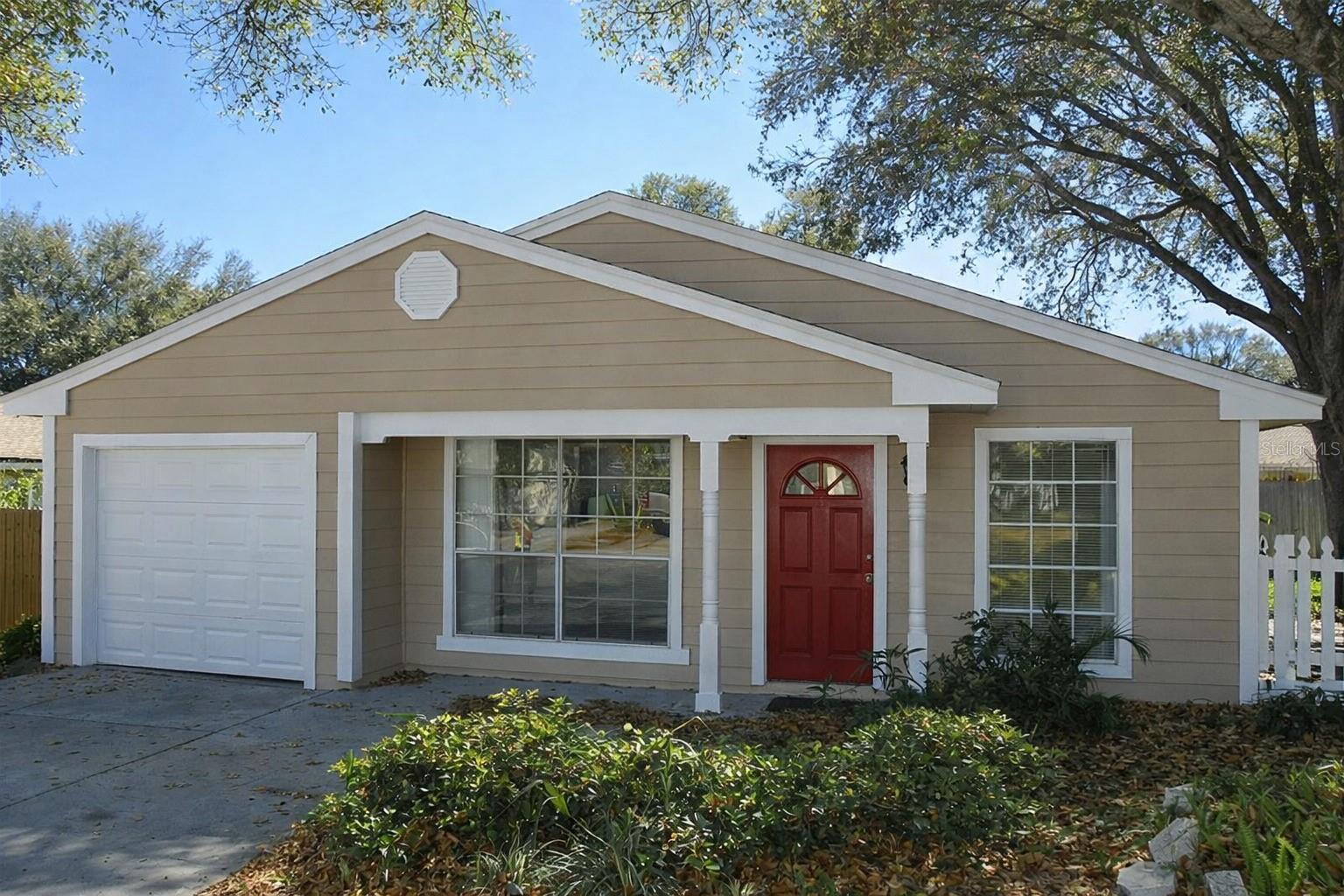 2698 Kavalier Dr, FL