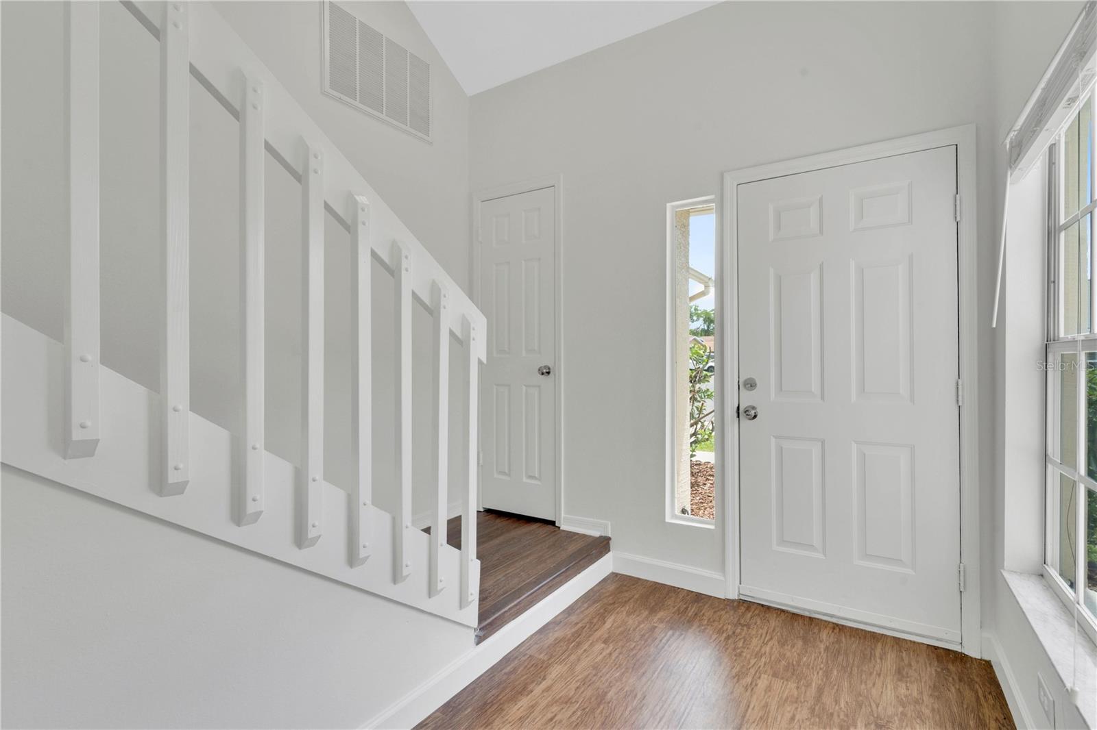 7909 Hathaway Drive, FL