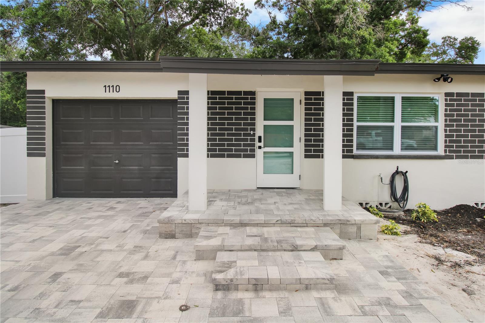 1110 1st Ave Nw, FL