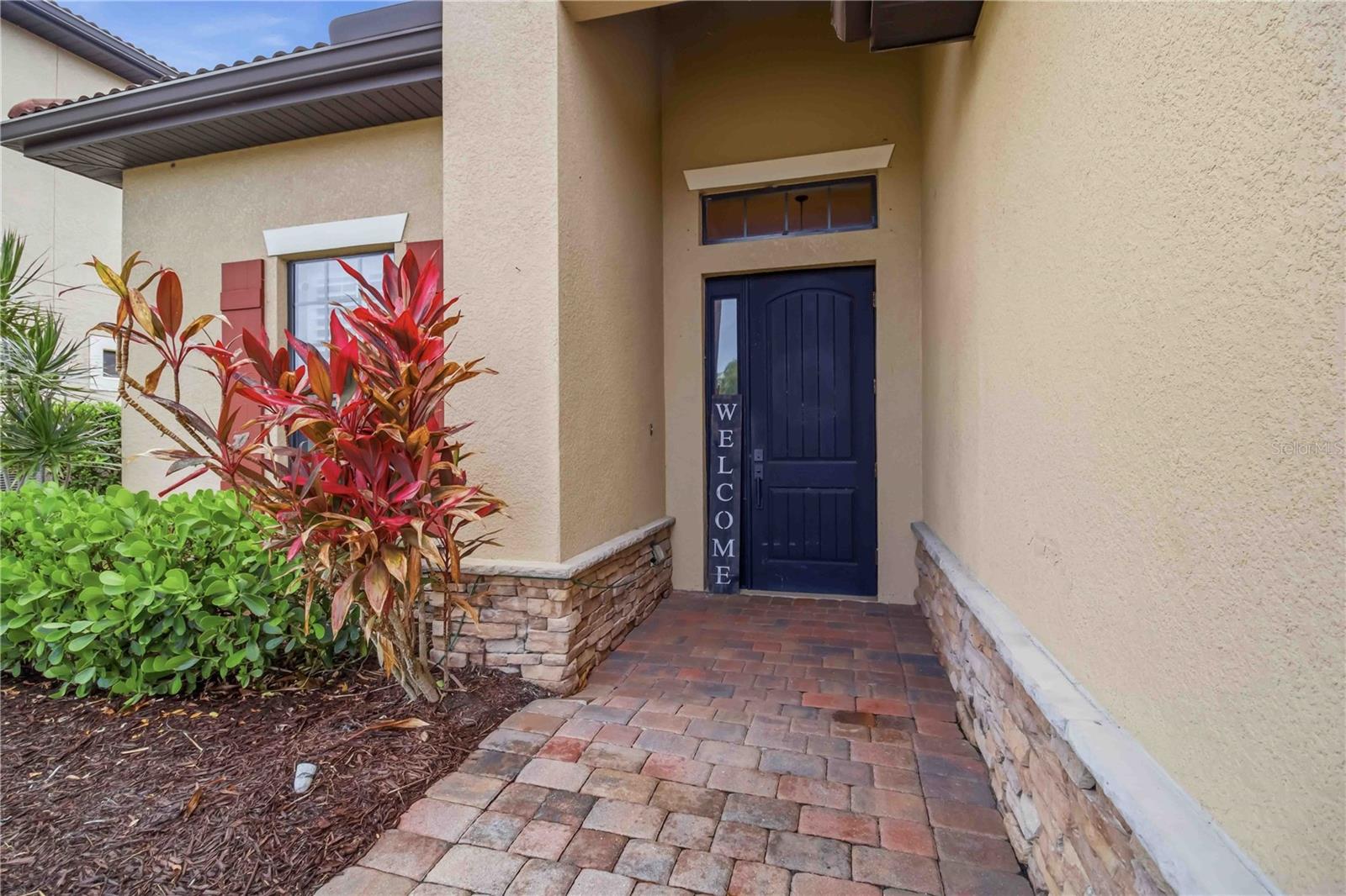 1090 Bradberry Drive, FL