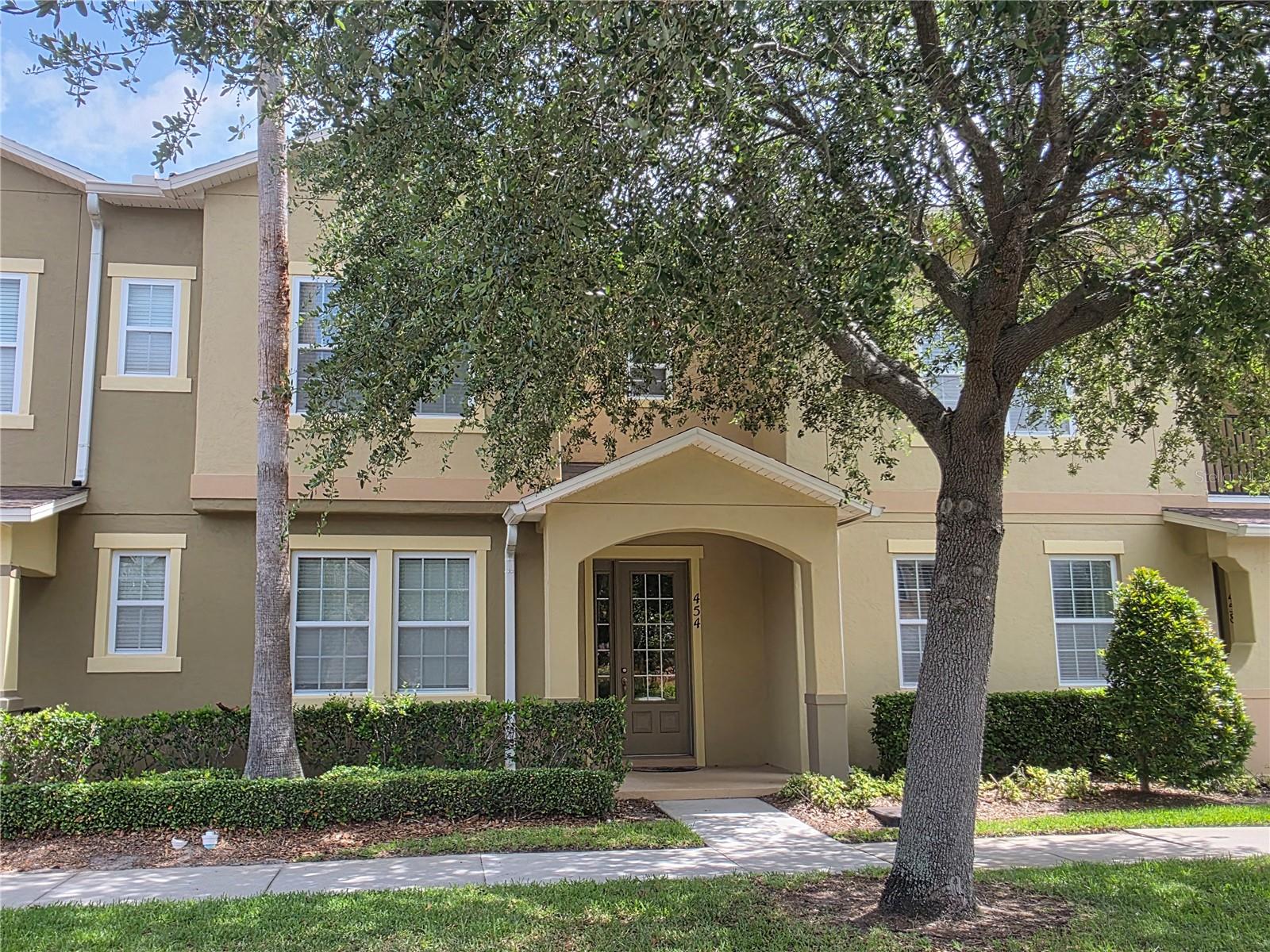 454 Ellis Square Court, FL