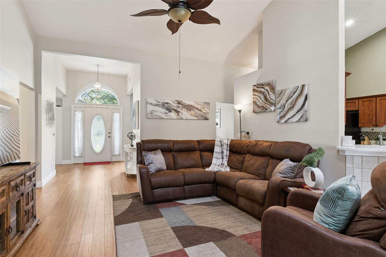 3883 Kingston Oaks Cove, FL