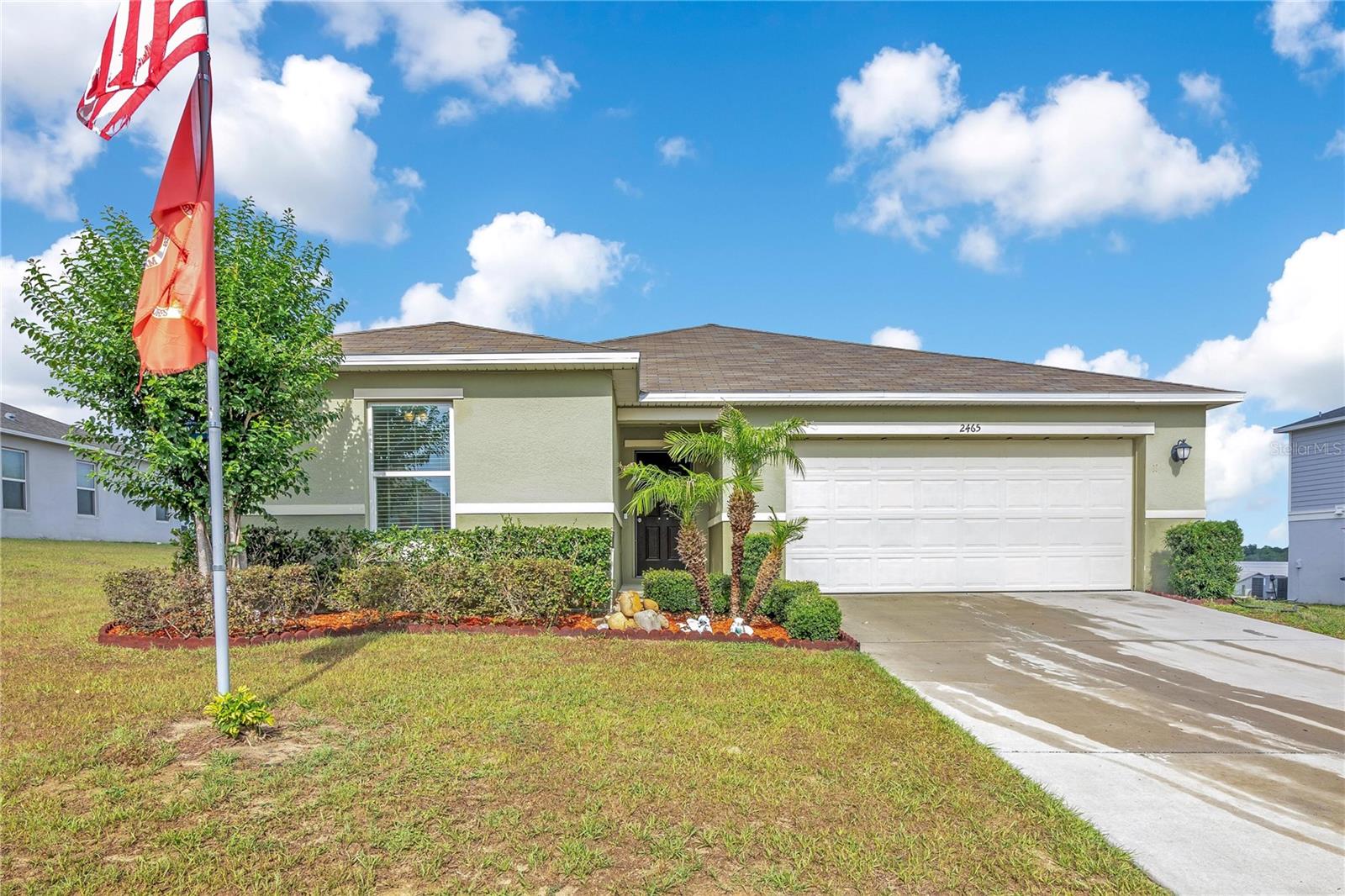 2465 Begonia St, FL