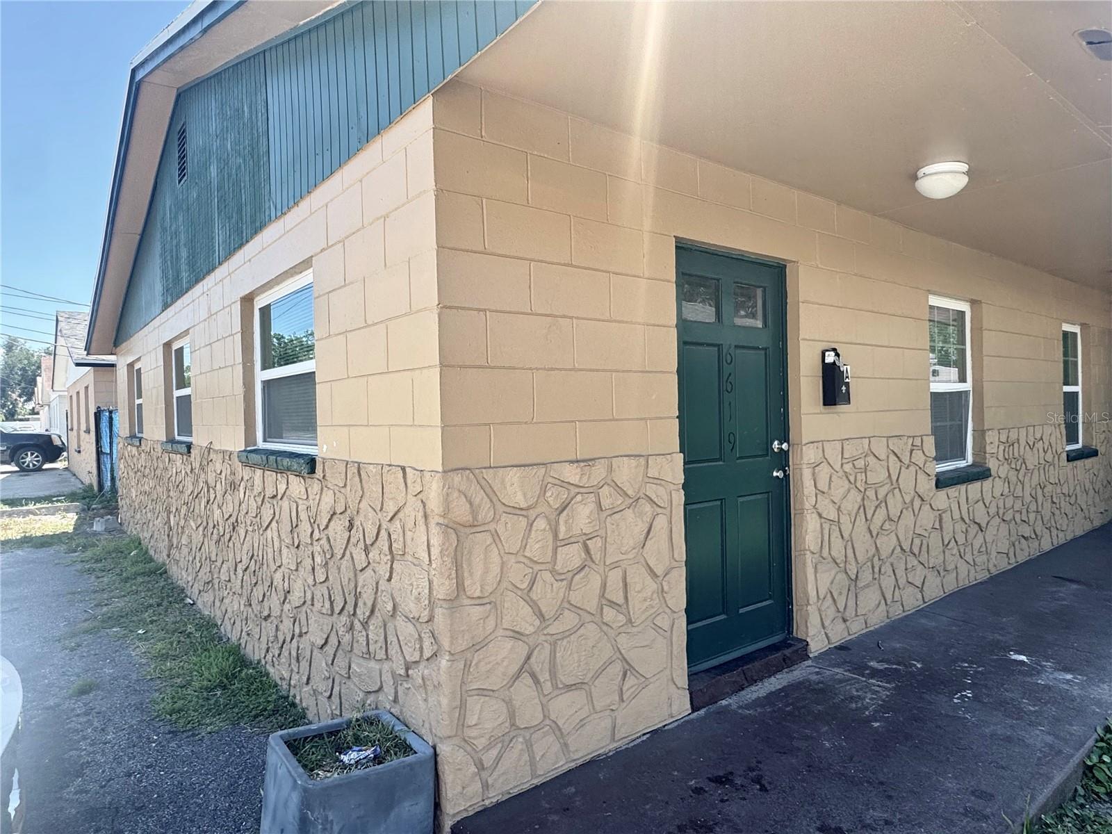 6619 West Shore Boulevard, FL