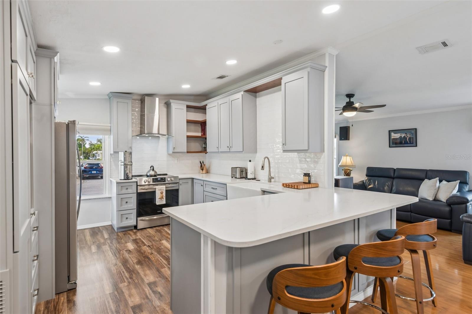 276 Pelican Drive, FL