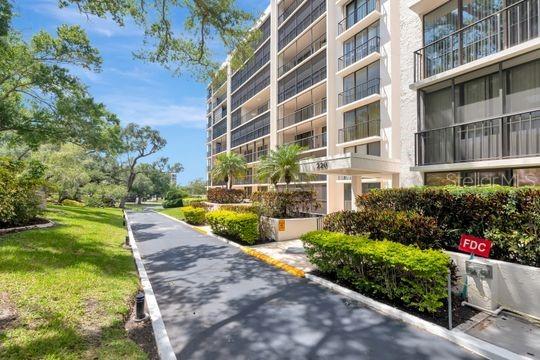 220 Belleview Blvd #203, FL