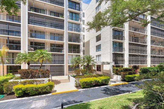 220 Belleview Boulevard, FL