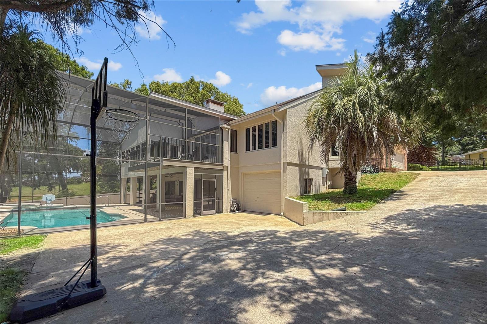 1630 5th Street, FL