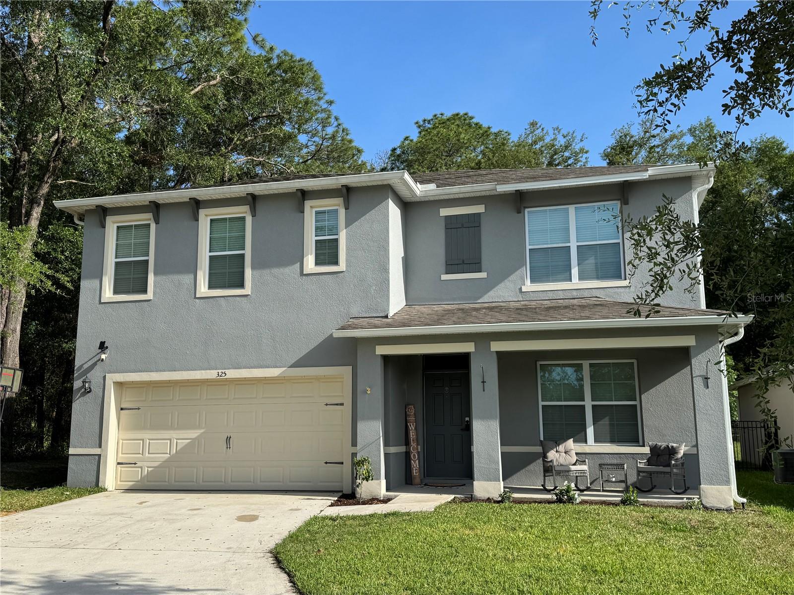 325 Charles Dr, FL