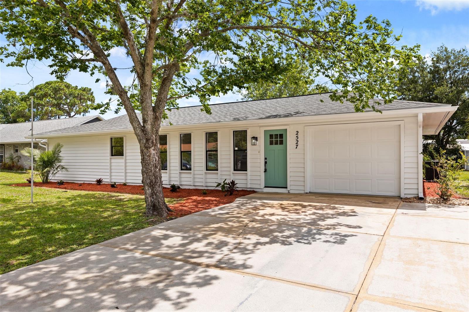 2527 Sabal Palm Dr, FL
