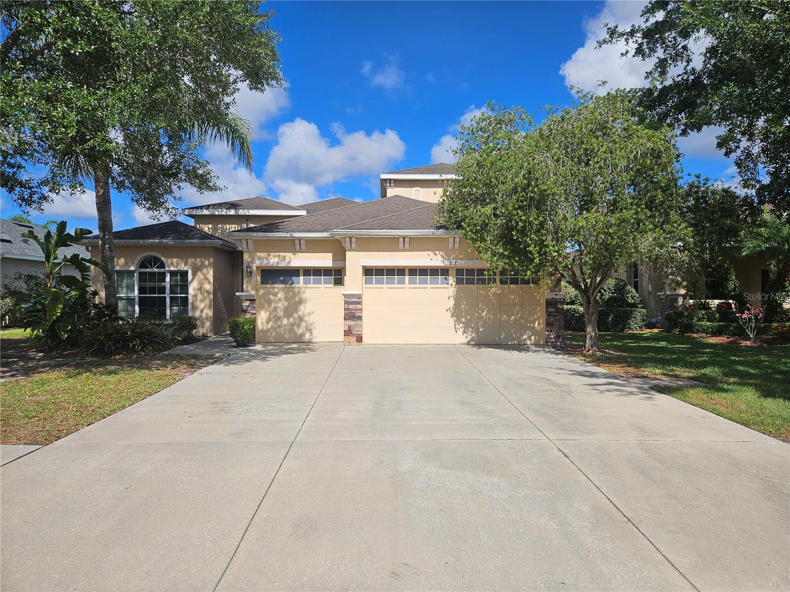 118 Peony Court, FL
