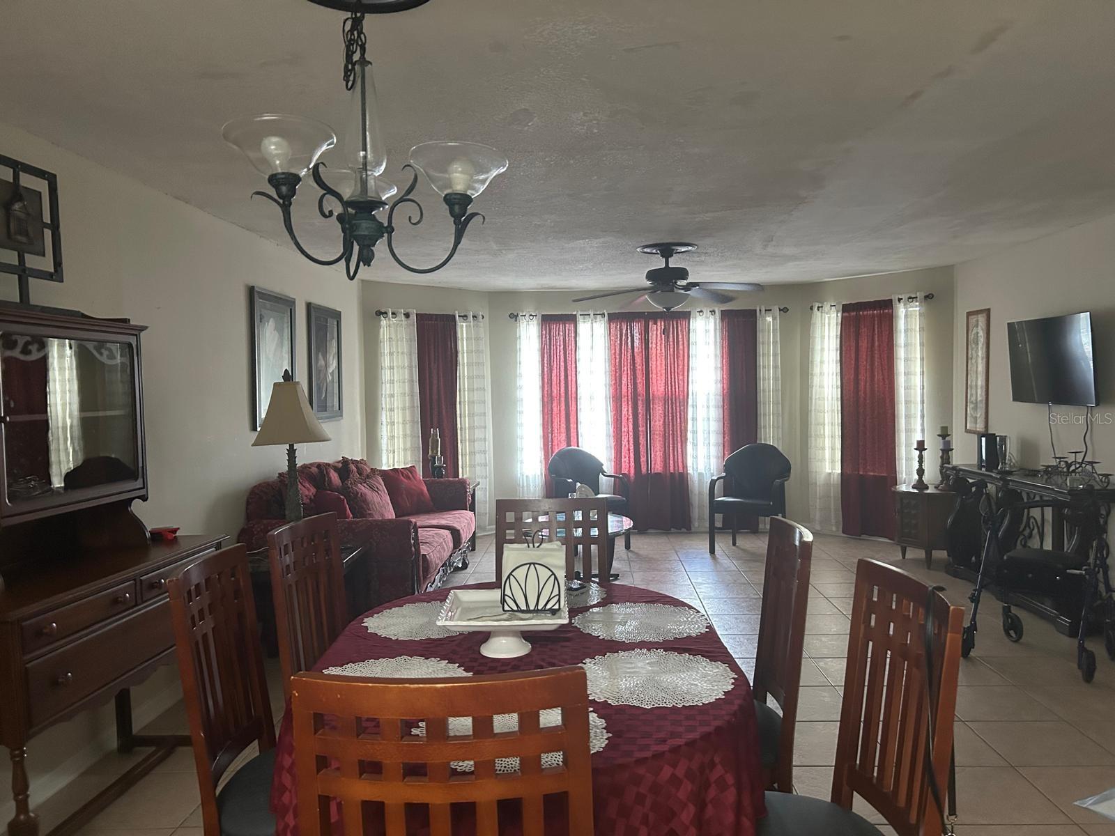 2739 Poinciana Boulevard, FL