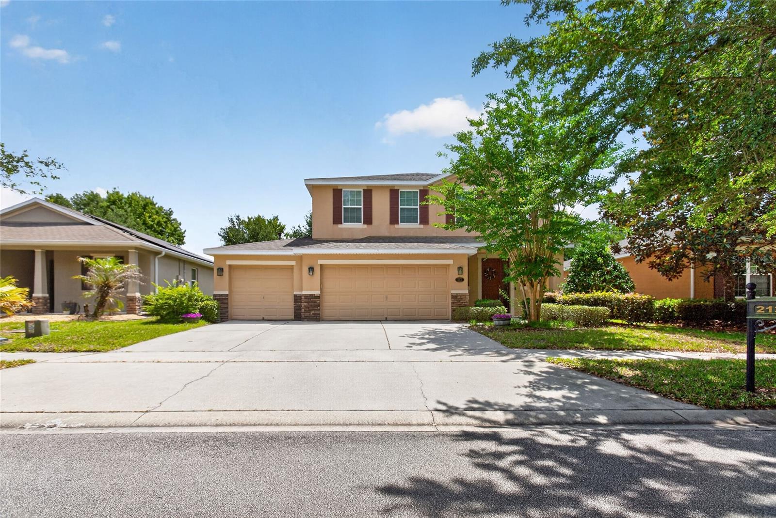 213 Victoria Trails Boulevard, FL