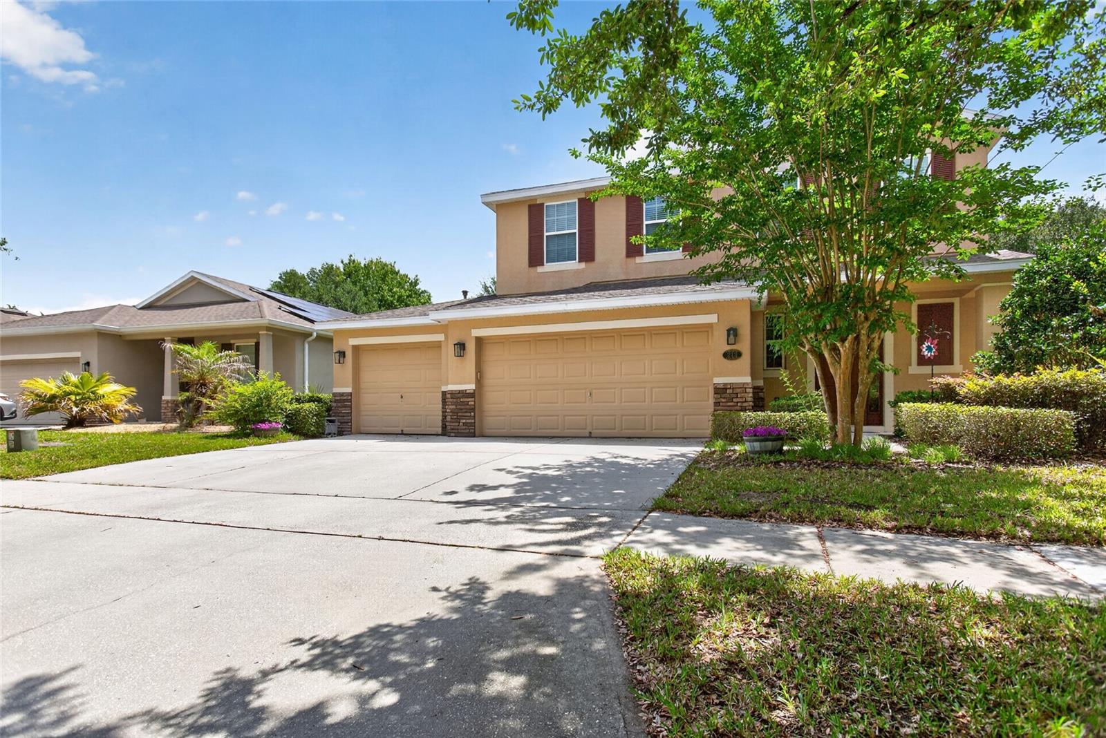 213 Victoria Trails Boulevard, FL