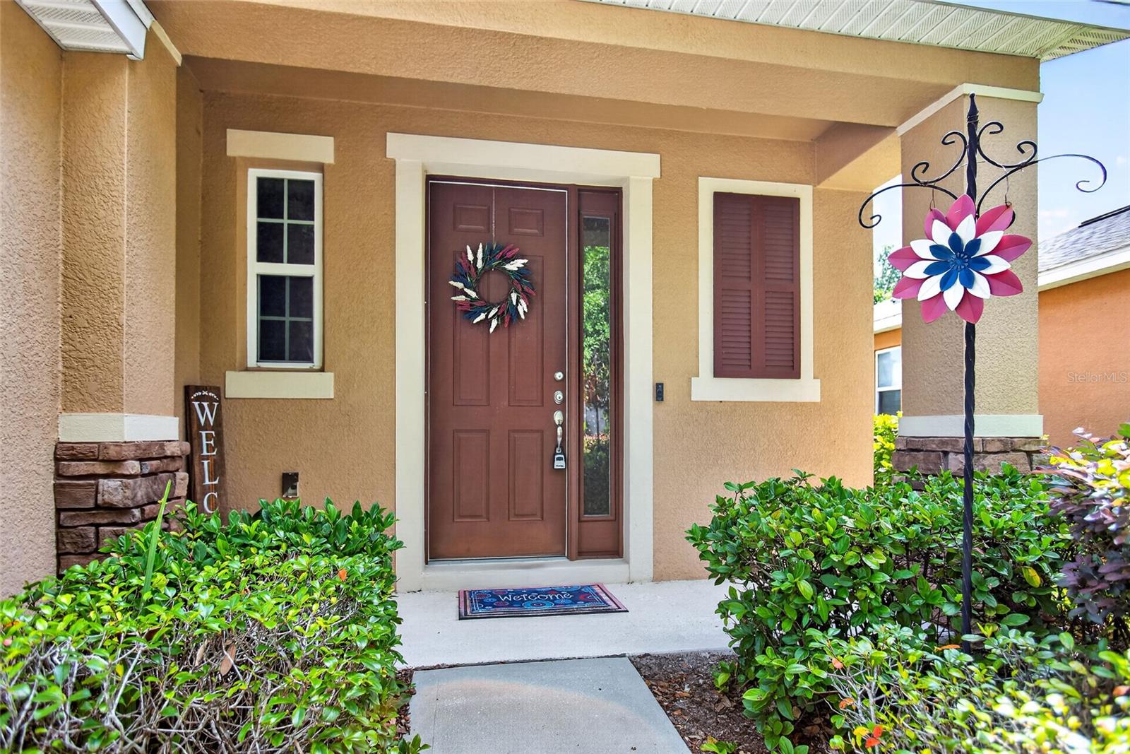 213 Victoria Trails Boulevard, FL