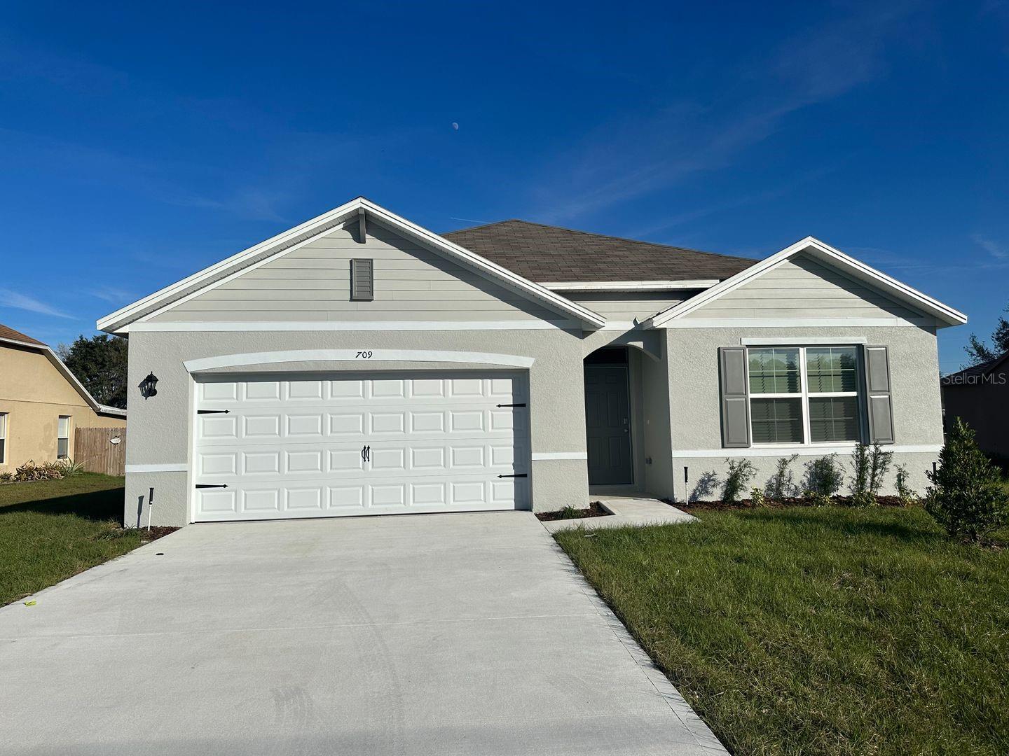 709 Versailles Ln, FL