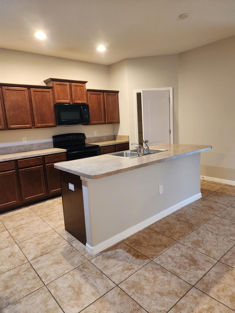 2765 Carrickton Circle, FL