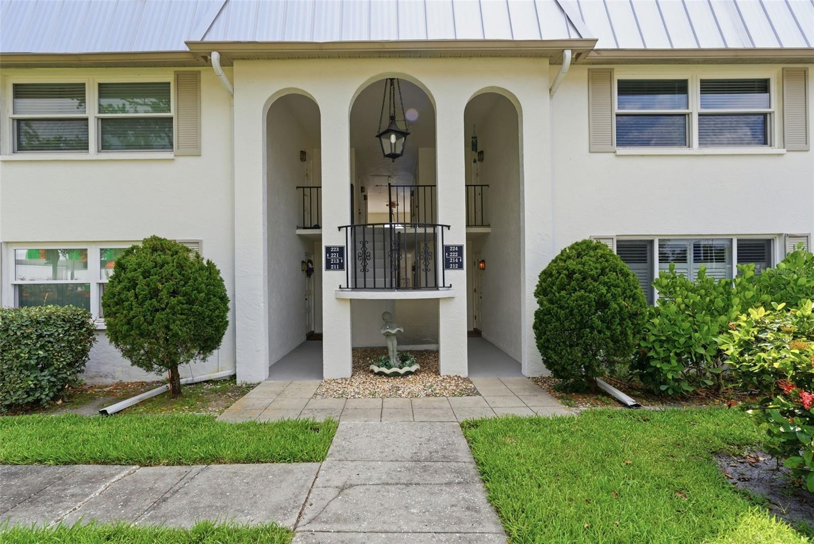 5800 Hollywood Boulevard, FL