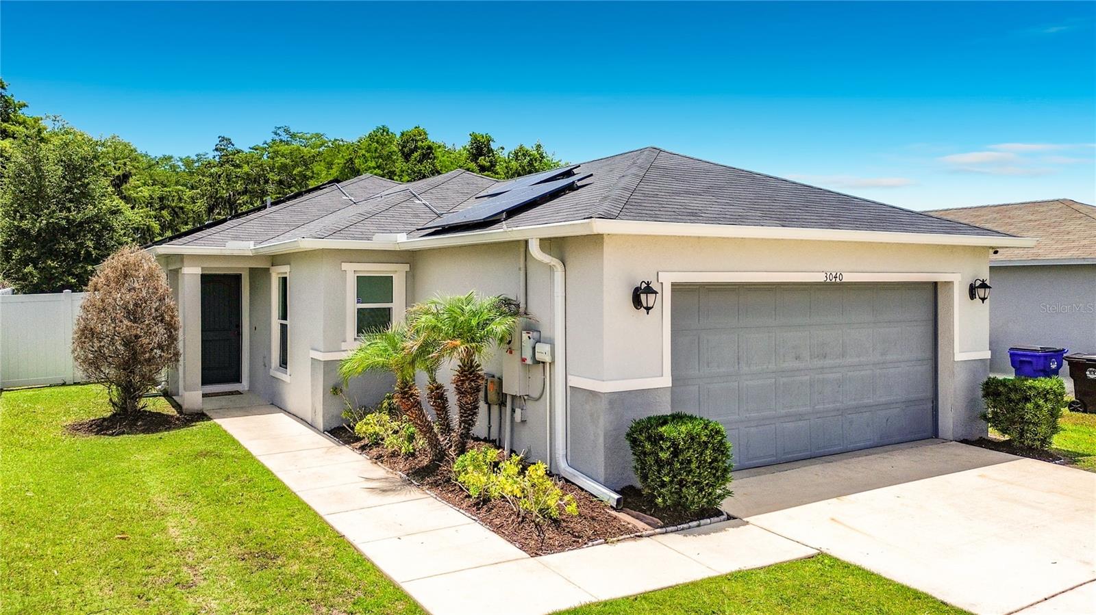 3040 Lakes Crest Avenue, FL