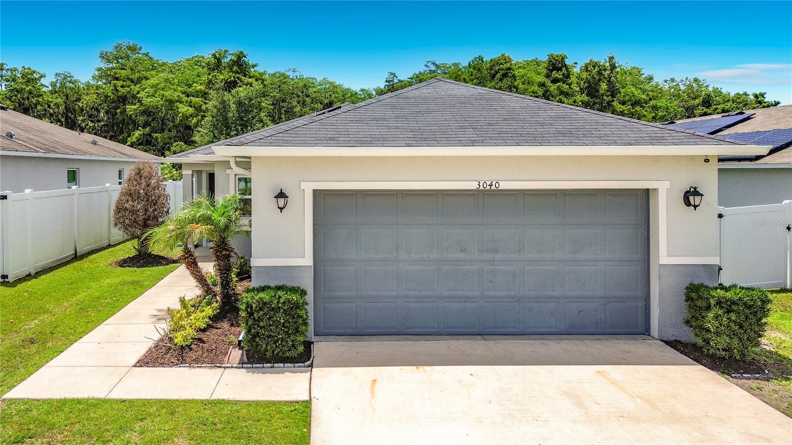 3040 Lakes Crest Avenue, FL
