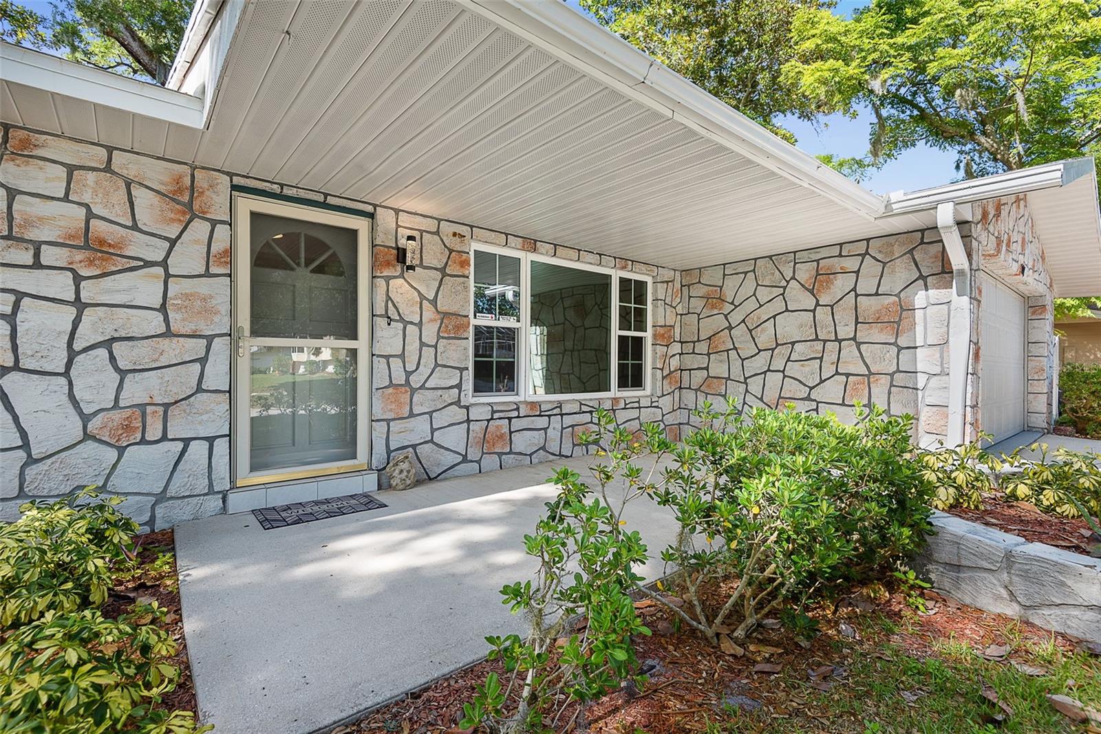 107 Wimbledon Court, FL