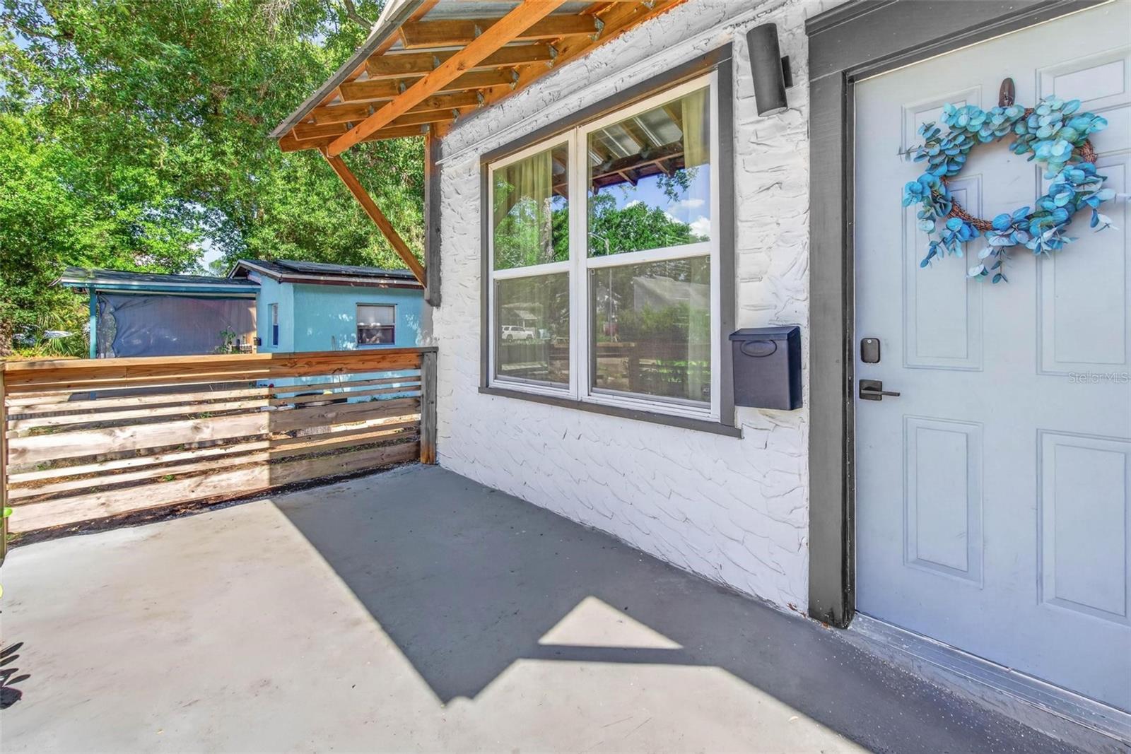 4556 Yarmouth Avenue, FL