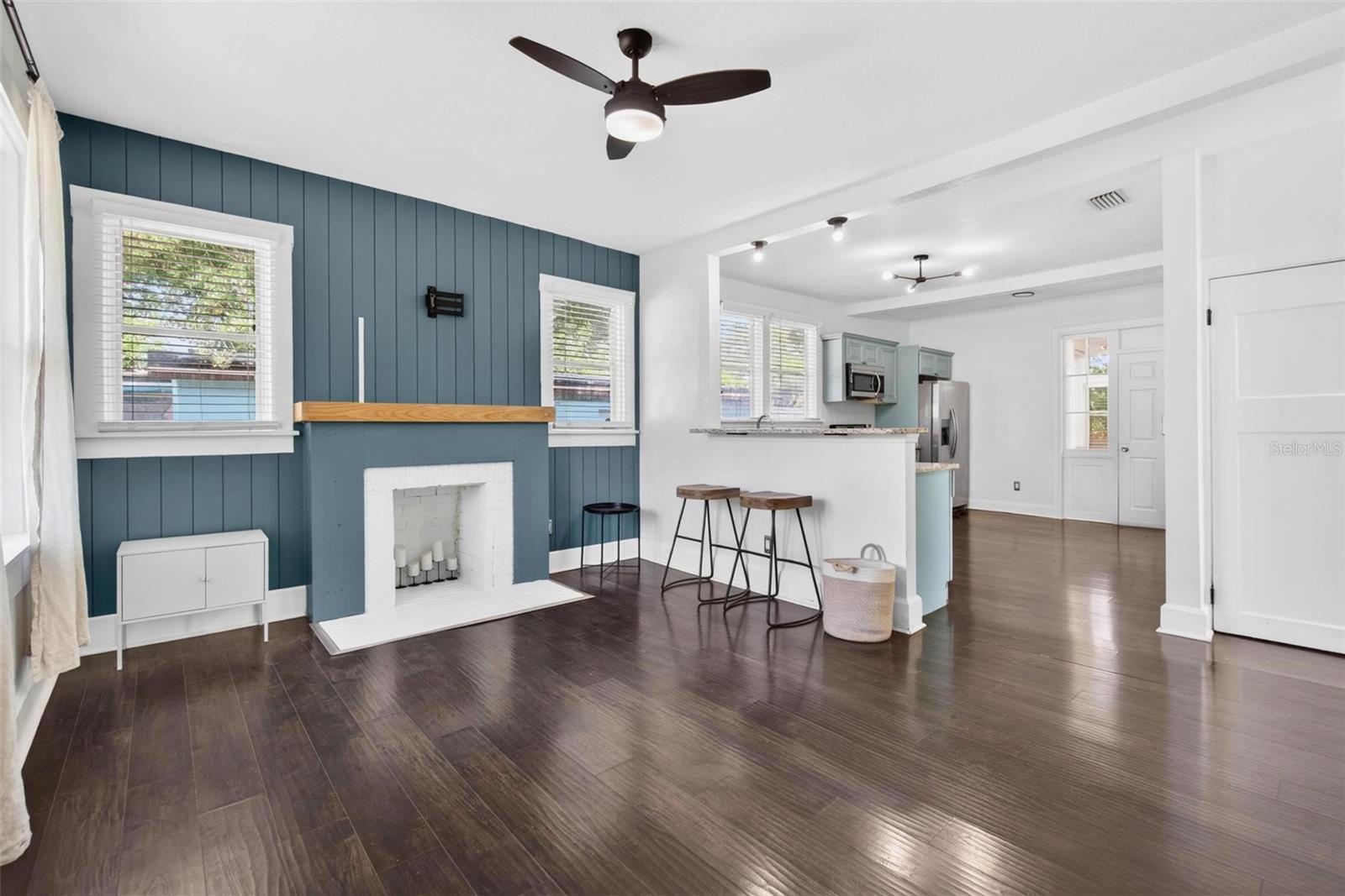 4556 Yarmouth Avenue, FL