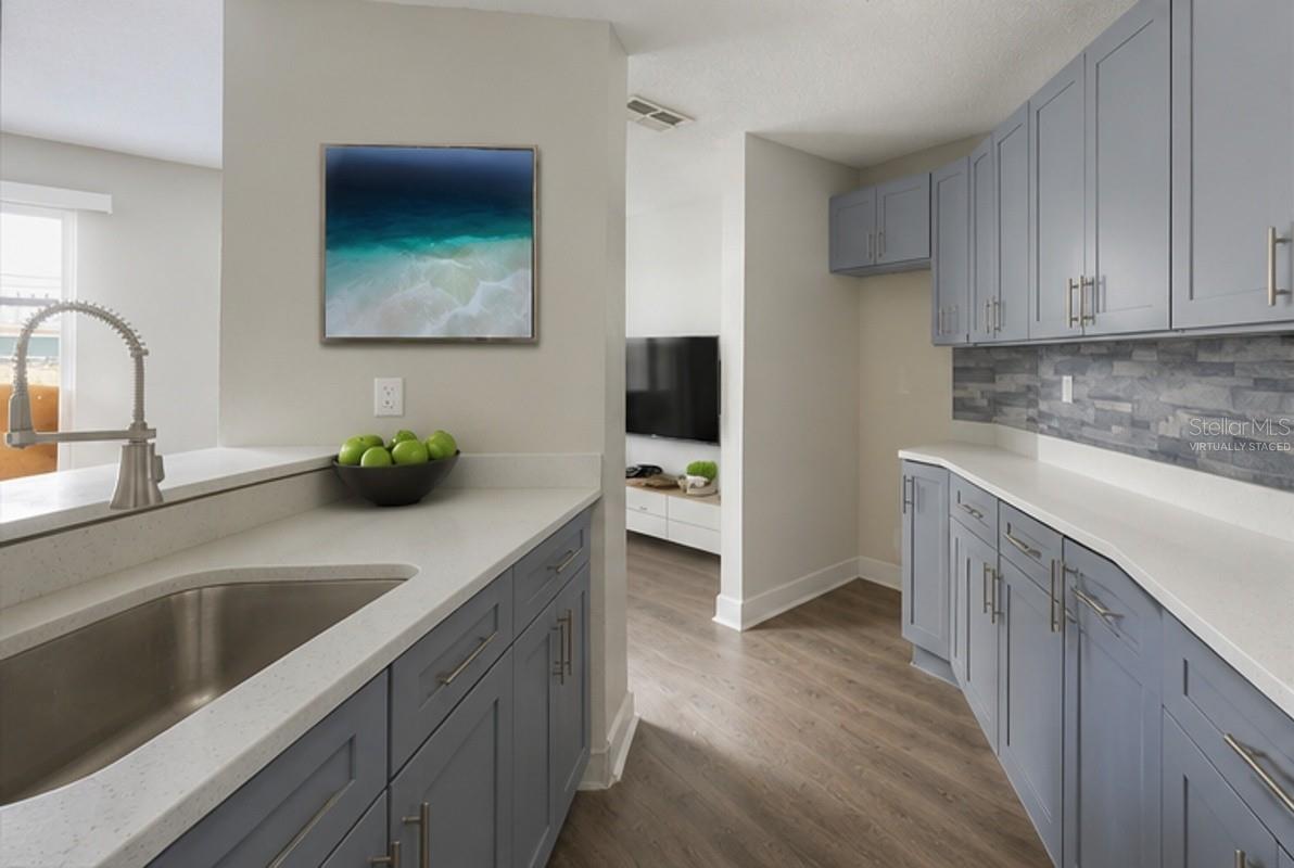 2540 Woodgate Boulevard, FL