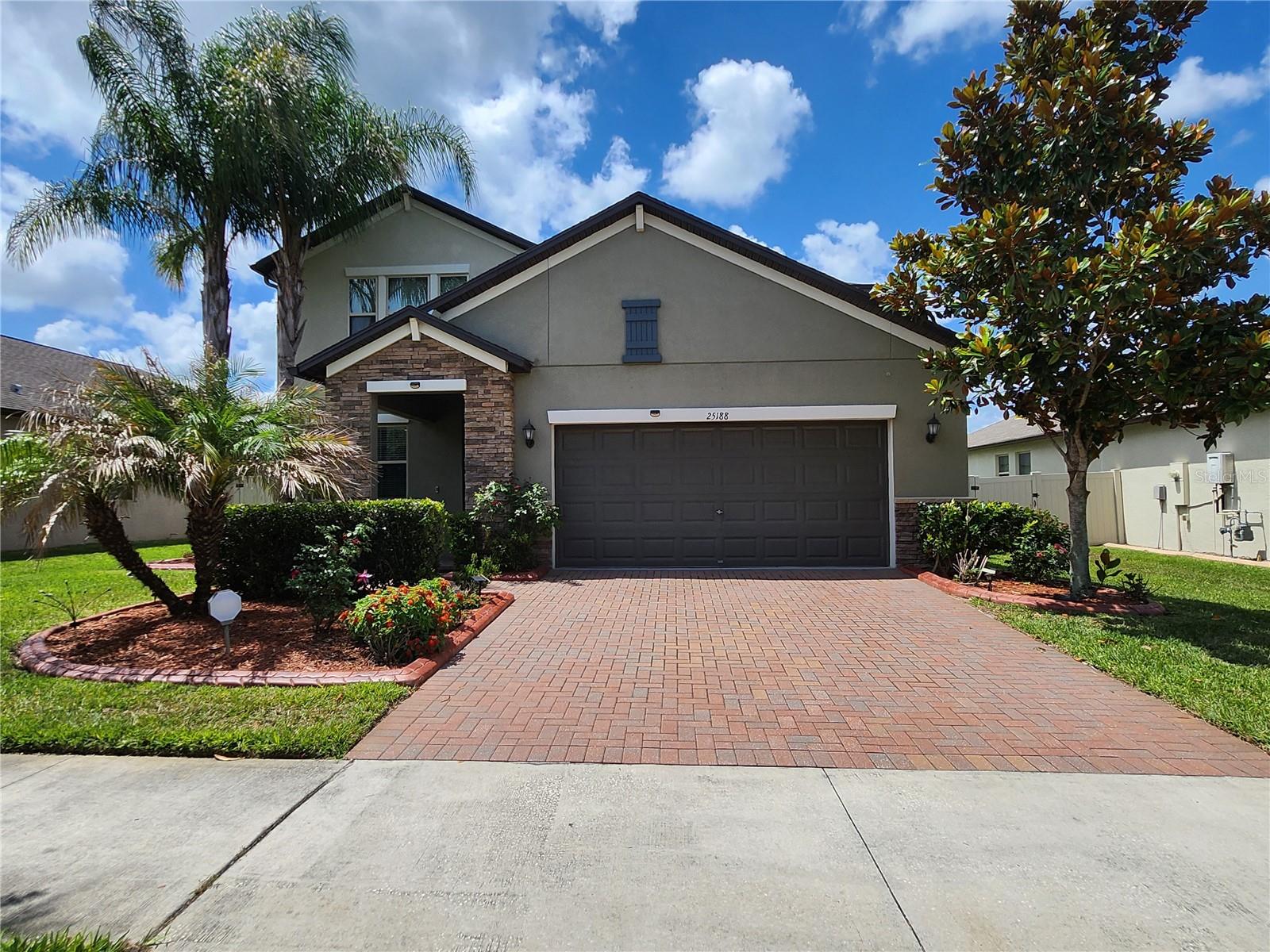 25188 Lambrusco Loop, FL